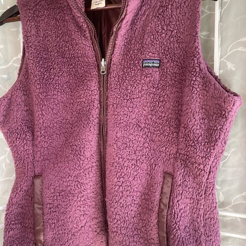 Patagonia Mulberry Sherpa Vest